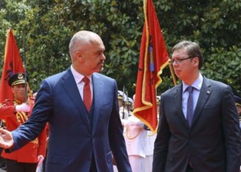 Skandaloze: Vuçiqi do të flas në emer të Shqipërisë në Francë