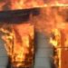 Skenderaj: Përfshihet nga zjarri një stallë