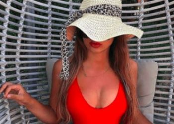 Bukuroshja nga Komorani që dukët si  Kim Kardashiani