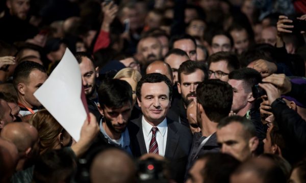 Kurti për “Politico”: Kosova e ka një problem dhe emri i tij është ……