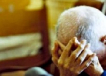 Djali e rrah babain në Rahovec, arrestohet