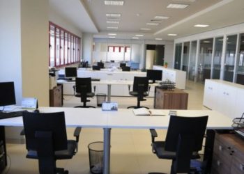 Punëtorët e shtetit me 5 ditë pushim për festa