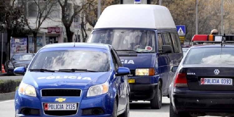 Kapen 52 kilogramë drogë në Lezhë