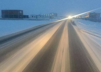 Në magjistralen Prishtinë – Ferizaj, persona të armatosur po dalin në rrugë