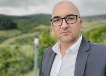 “Si politikanet e vjetër e ju tash te ri jeni pa një strategji për zhvillimi, përveç  mashtrimit në mashtrim”