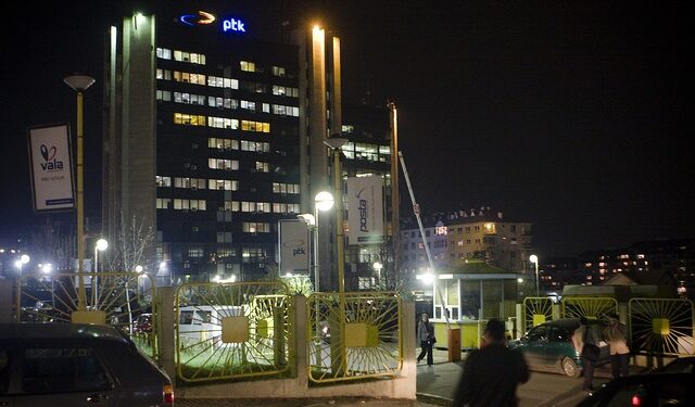 Qeveria ia falë 18 milionë Euro KEDS-it dhe e falimenton Telekomin