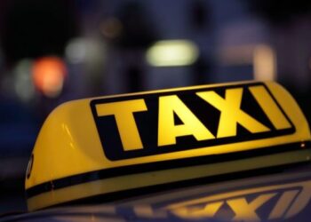 Me thikë në fyt taksist në Suharekë, i vjedhin para dhe dy telefona