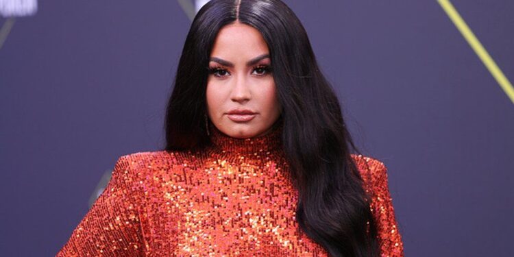 Demi Lovato pati tre goditje në tru dhe një sulm në zemër