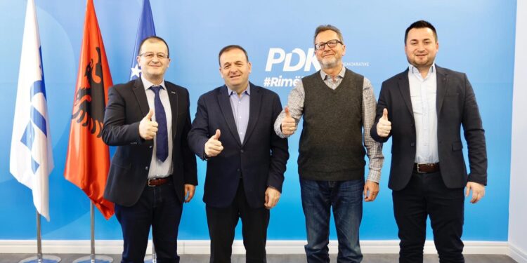 Elmi Reçica, ja merr në PDK, Glauk Konjufcës, kushëririn milioner te diasporës