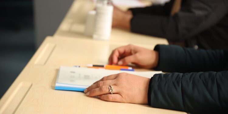 Mbyllen të gjitha vendvotimet në Kosovë