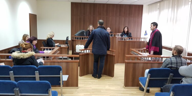 Ekskluzive: Luan Statovci i ndau paratë e ryshfetit me kolegët e tij të AZhB-së, bënte plane për të blerë super banesë