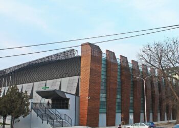 Dëmtohet një pjesë e palestrës “Minatori” në Mitrovicë, flasin nga Komuna