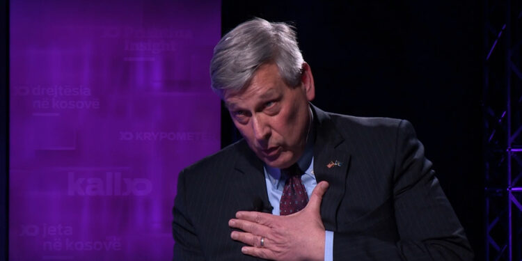 Kosnett uron Kosovën: Partneriteti ShBA-Kosovë mbetet i palëkundur