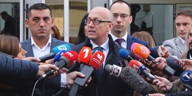 Lista Serbe hesht ndaj paralajmërimit të Lëvizjes Vetëvendosje