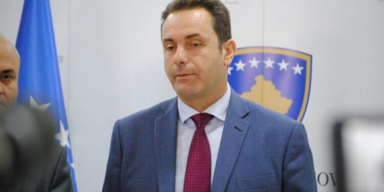 Zyrtari i LDK-së ka frikën se lidershipi i partisë po mundohet të riciklojë figurat që çuan në humbje