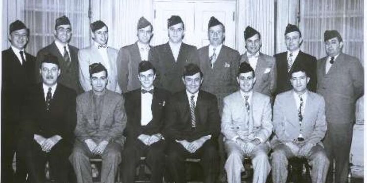 Publikohet fotoja e rrallë: Këta janë veteranët shqiptaro-amerikanë të Luftës së Dytë Botërore (foto)