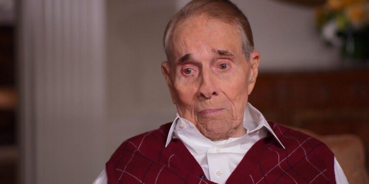 Senatori Bob Dole diagnostikohet me kancer në mushkëri