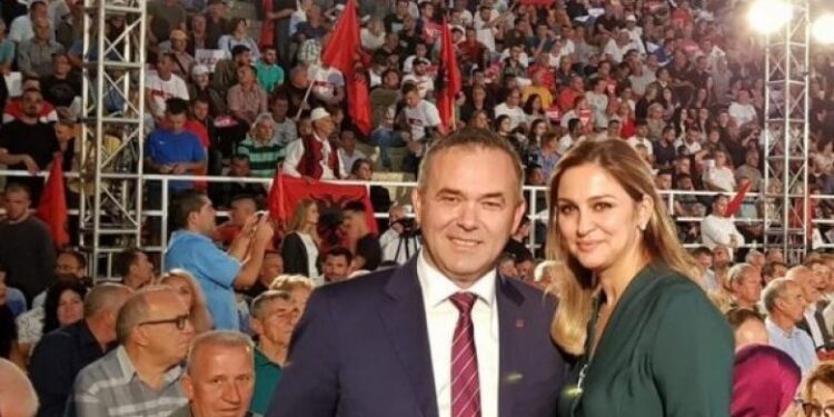 Bashkëshortja e Rexhep Selimit ka garuar për herë të parë si deputete