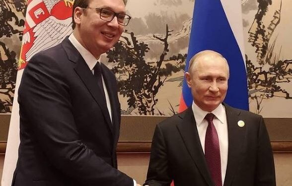 Aleksandar Vuçiq diskuton me Vladimir Putin për çështjen e Kosovës