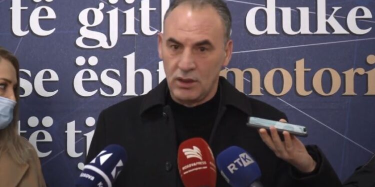 Voton edhe Fatmir Limaj: Duke mos e mohuar të kaluarën mund të ecim në të ardhmen