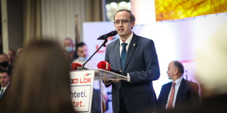 Hoti: LDK-ja i ka të hapura të gjithë dyert në SHBA, Evropë dhe kudo në botë