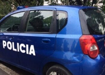 Kapet duke transportuar paligjshëm 7 emigrantë, arrestohet 26-vjeçari në Shkodër