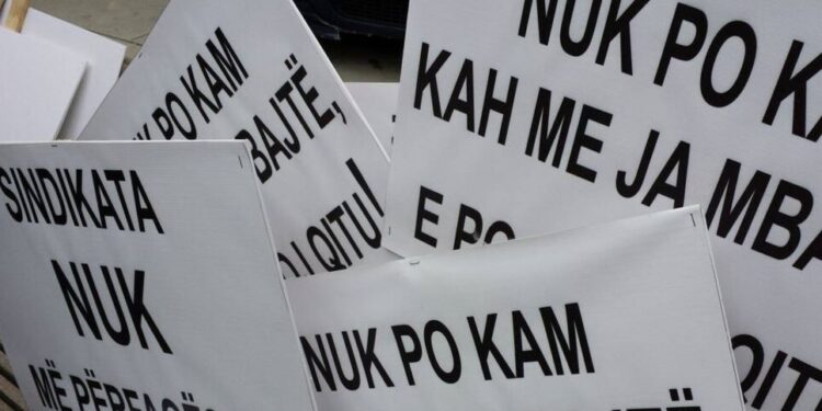 Gjysma e sektorit privat në Kosovë pa kontrata