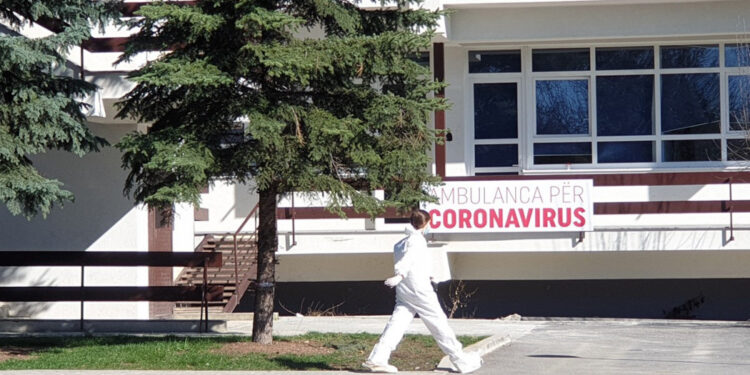 3 të vdekur dhe 341 raste të reja me COVID-19 në Kosovë