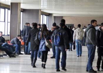 Studentët nisin ligjëratat në fakultete, nuk ka më mësim online