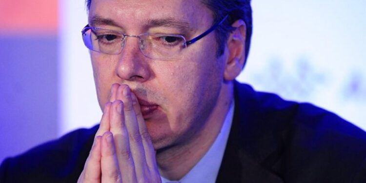Vuçiq flet për dialogun: Serbia në situatë pothuajse të pashpresë