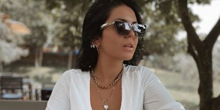 “Muzikë unë marr frymë me ty”, Fifi me dedikimin e ëmbël për profesionin e saj