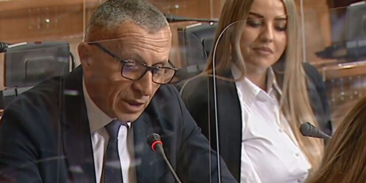 Kamberi: Ana Bërnabiq, Kosova është e pavarur dhe ty për të hyrë atje të duhet leje e veçantë (video)