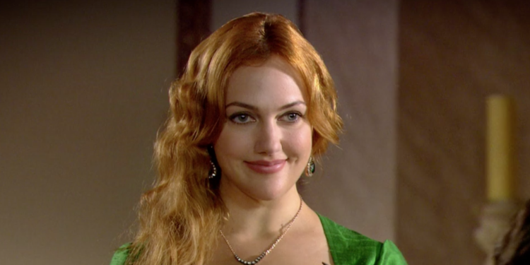 ‘Hyrem’ përshëndet fansat nga Kosova në shqip