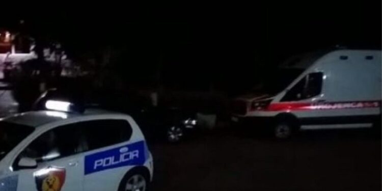 Aksident i rëndë në Shkodër/ Vetura përfundon nën kamion, dyshohet për viktima