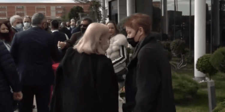 Eskalon Melihate Tërmkolli, i  ofendon rëndë gazetarët “ju ma sh….”