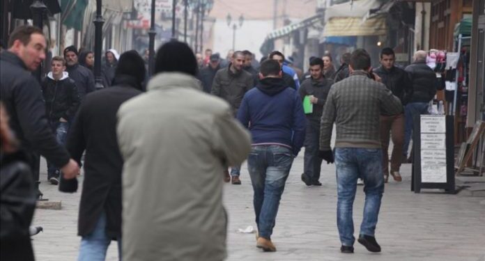 Mijëra persona mbetën pa punë gjatë pandemisë, nuk morën asnjë ndihmë nga shteti