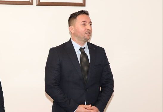 Ja sa e kishte rrogën Ministri Armend Mehaj në Norvegji e sa do ta marr në Kosovë