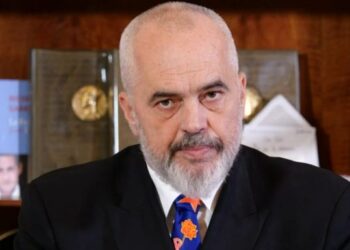 Rama jep lajmin: Ja kur pritet të nisë vaksinimi masiv në Shqipëri
