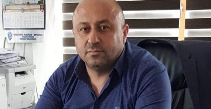 Serbia e quan persekutim politik arrestimin e kryetarit të Kllokotit