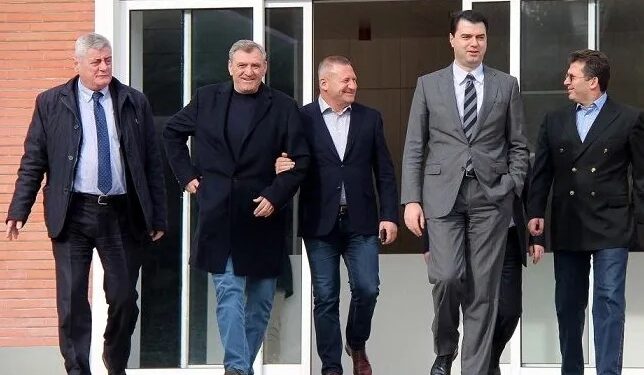 KAS rrëzon vendimin e KQZ/ Koalicioni opozitar do të jetë në zgjedhje me 222 kandidatë për deputetë