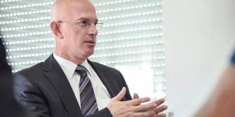 Kiçmari: Rruga për në BE e sigurt, Qeveria e re të fokusohet për anëtarësim në organizata ndërkombëtare