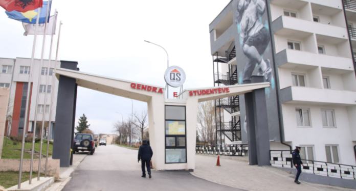 Planifikohen investime në konvikte, që shërbyen si qendra karantine