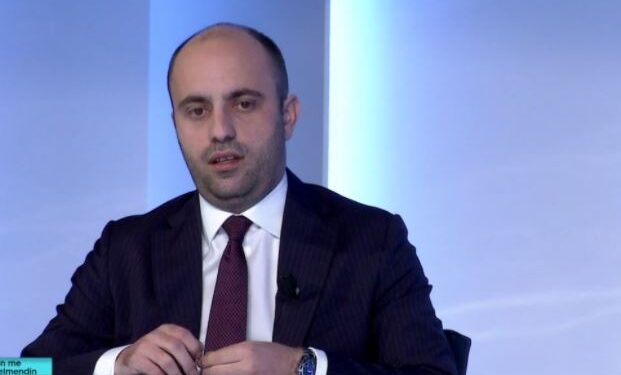 Zyberaj: Dëshmitë për mungesë votash nuk u morën parasysh nga KQZ-ja për rinumërim