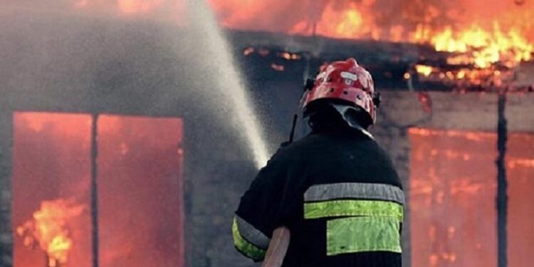 Zjarrë në një restorant në Ferizaj