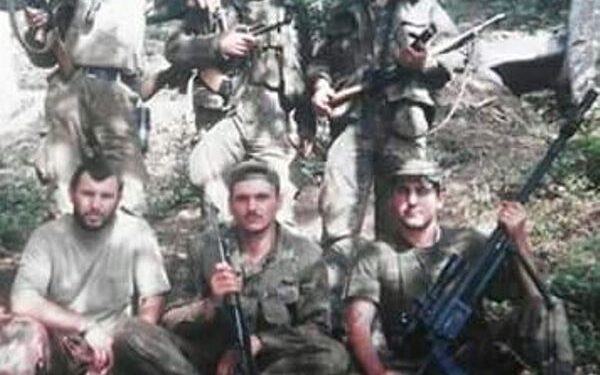 Rrëfimi ekskluziv i snajperistit të Koshares: “I kërkova falje gruas, i thash s’kam grua dhe fëmijë pa atdhe”