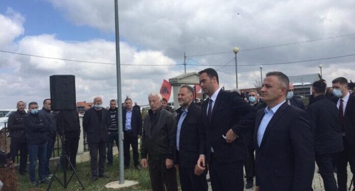 Konjufca nga masakra e Rezallës e “dridhë ” Serbinë