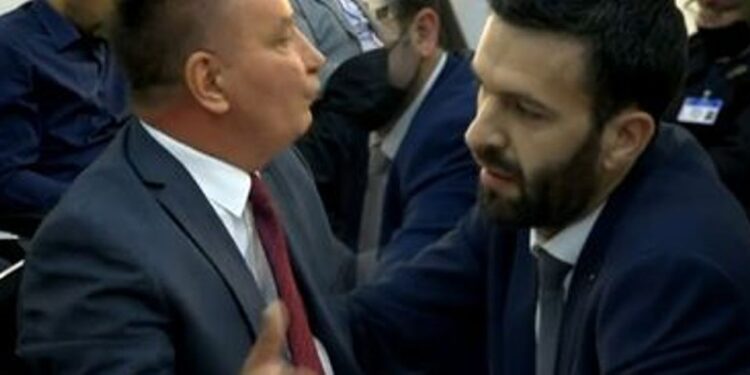 Përplasje mes Palit dhe Emanit: “Ju njohin të gjithë”, “Turp”…! Video