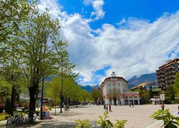 Udhëtim n’Shije, dhe qebapat më të mirë në qytetin e Pejës (video)