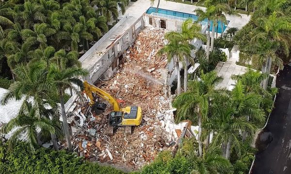 Shembet shtëpia e “horrorit”, ku princa, sheika e politikanë abuzonin me të mitura