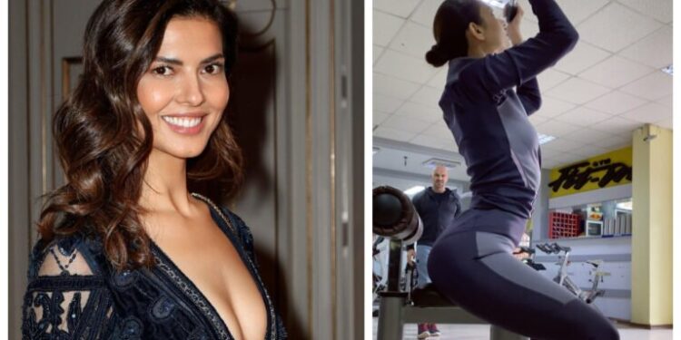 Agnesa i thekson vijat e trupit duke bërë fitnes